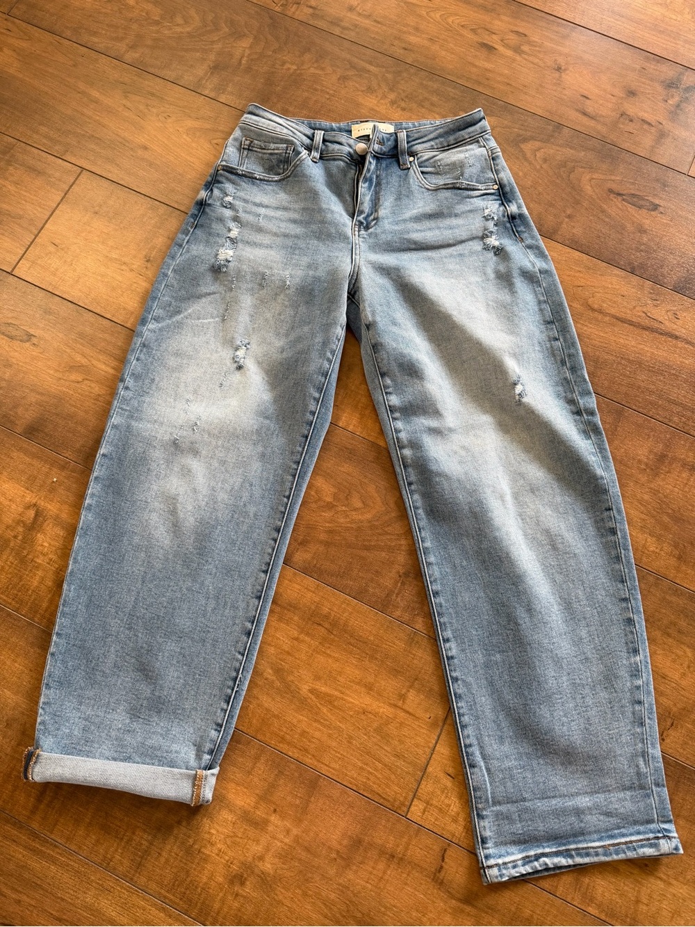 Women’s Risen Light Blue Barrel Jeans